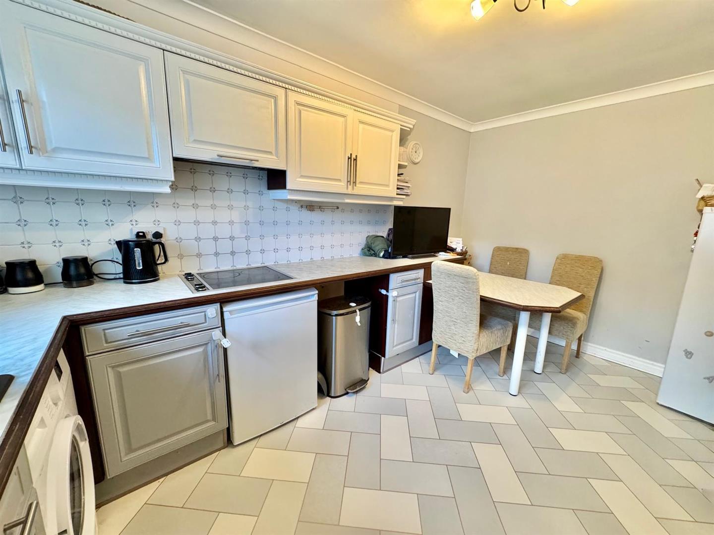 PHOTO-2025-12-08-10-13-04 (8).jpg